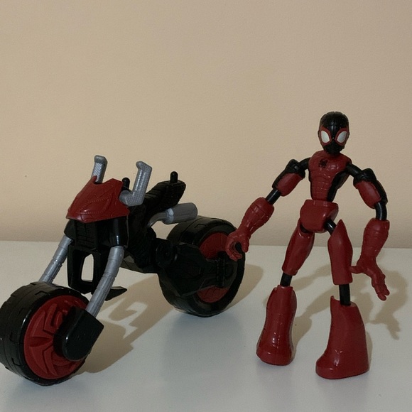 Spider-Man toy action figure - Picture 1 of 4